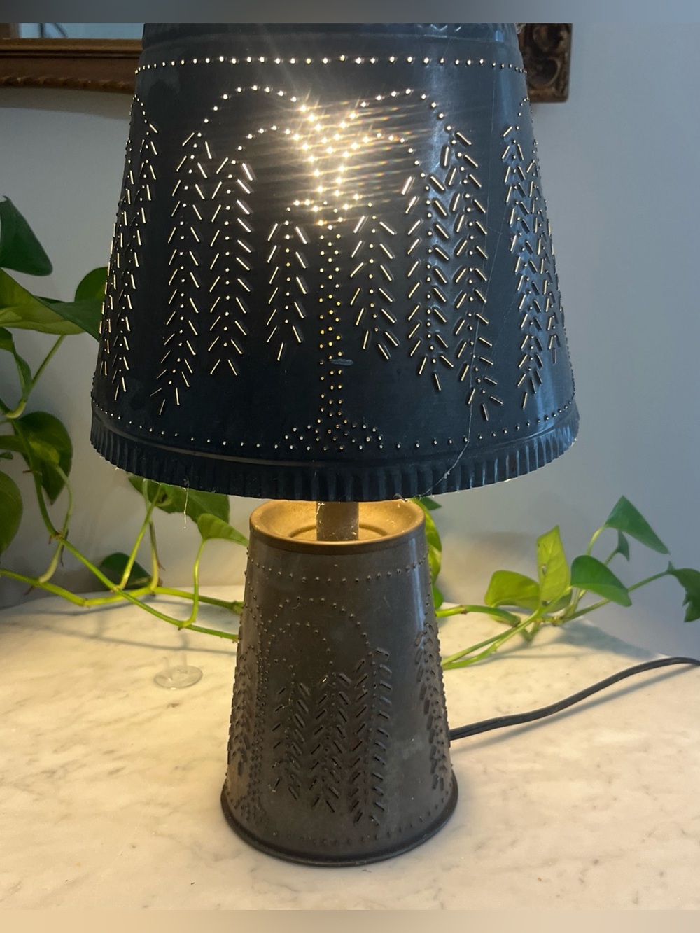Irvin's Country Tinware Primitive Country Rustic Tin Punched Lamp Weeping Willow